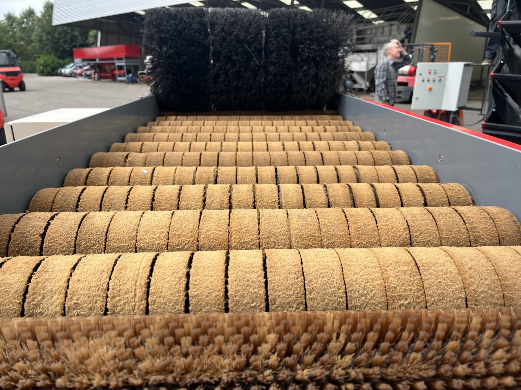 Aweta GM4-9 ������������ ��� ���������� ����� � ������� � ���������� �����