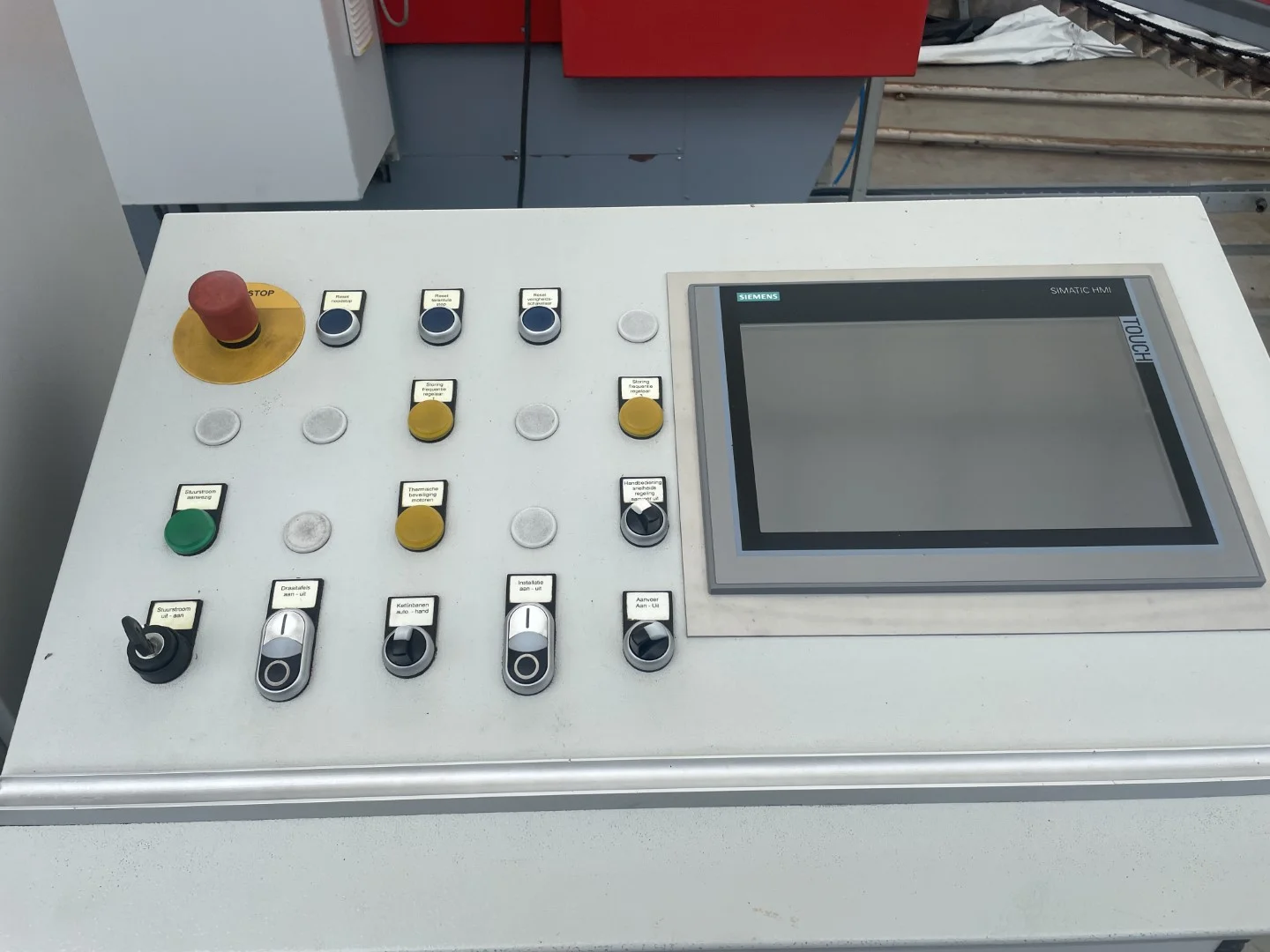 Aweta GSM-10 cucumber sorting machine with discharge system • Duijndam ...