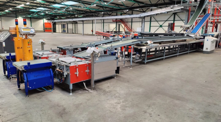 Aweta packing conveyor for fruit