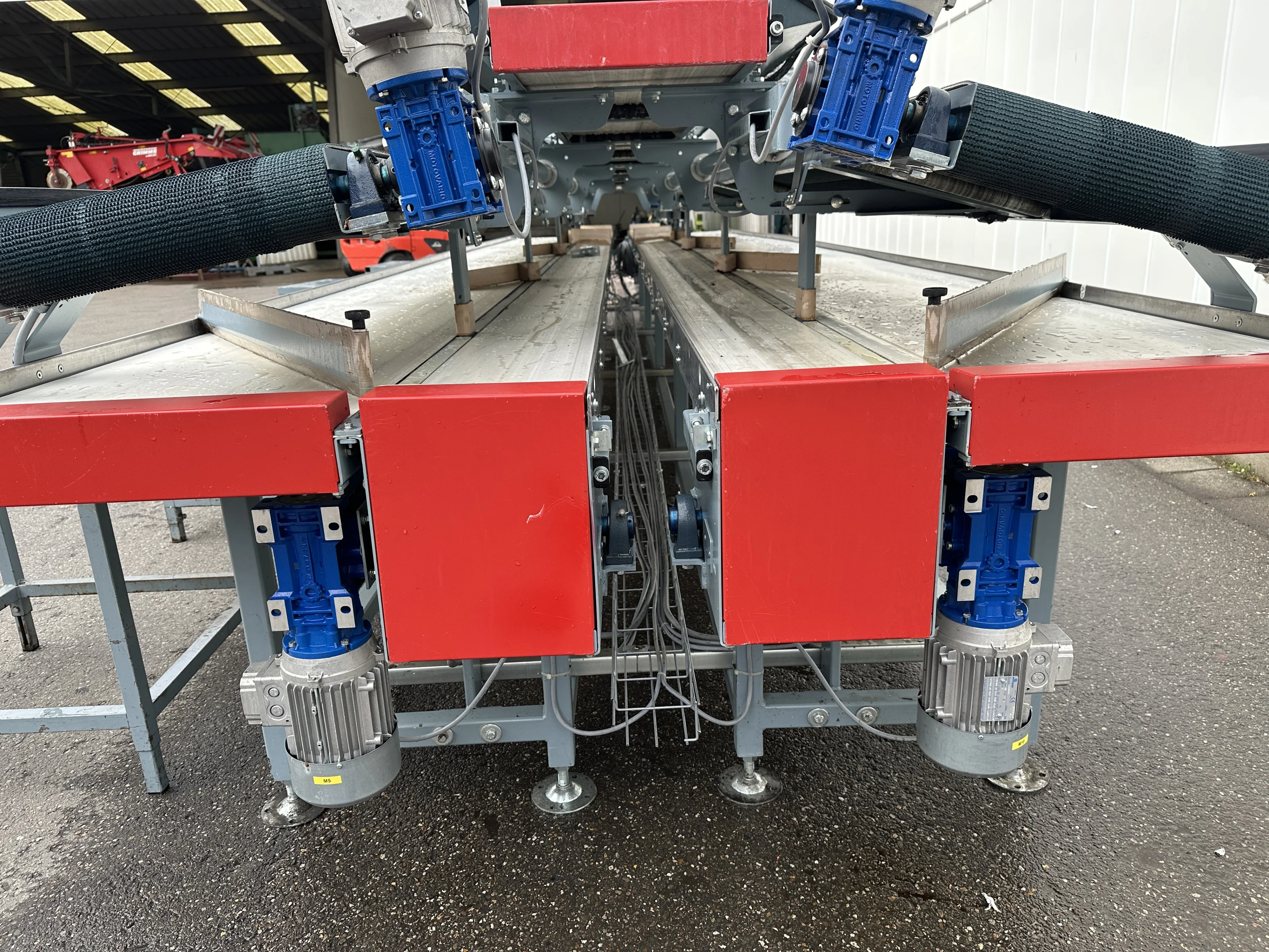 Aweta production and packaging line double packing conveyor • Duijndam ...