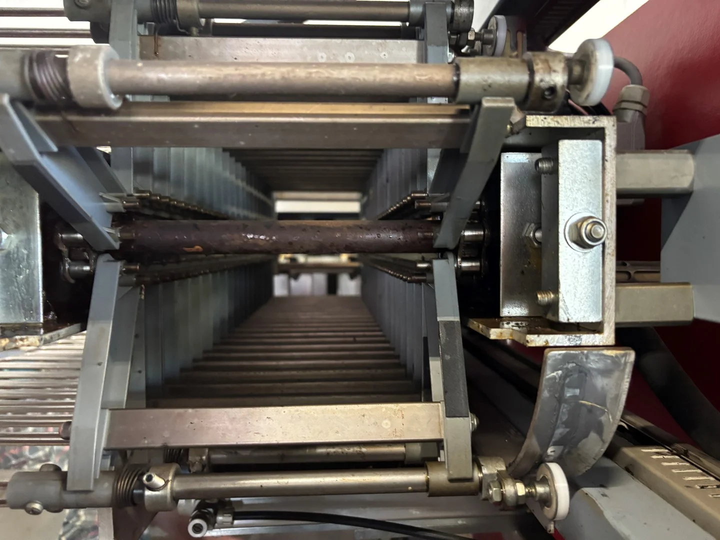 Aweta TRS-6 rozensorteermachine met sealer en compressor • Duijndam ...