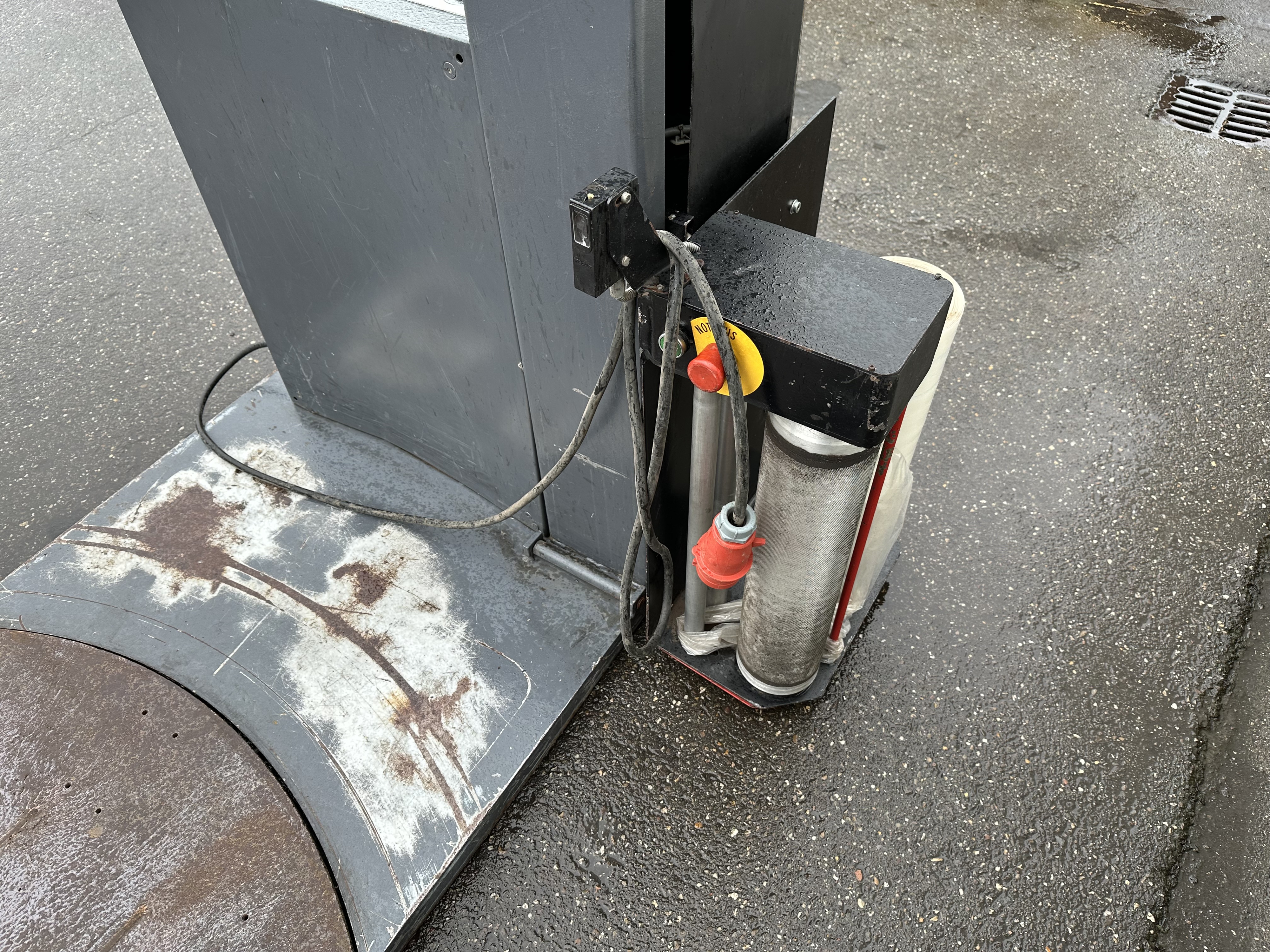�������������� ����������� ������ B&G EPS-12 ��� ��������