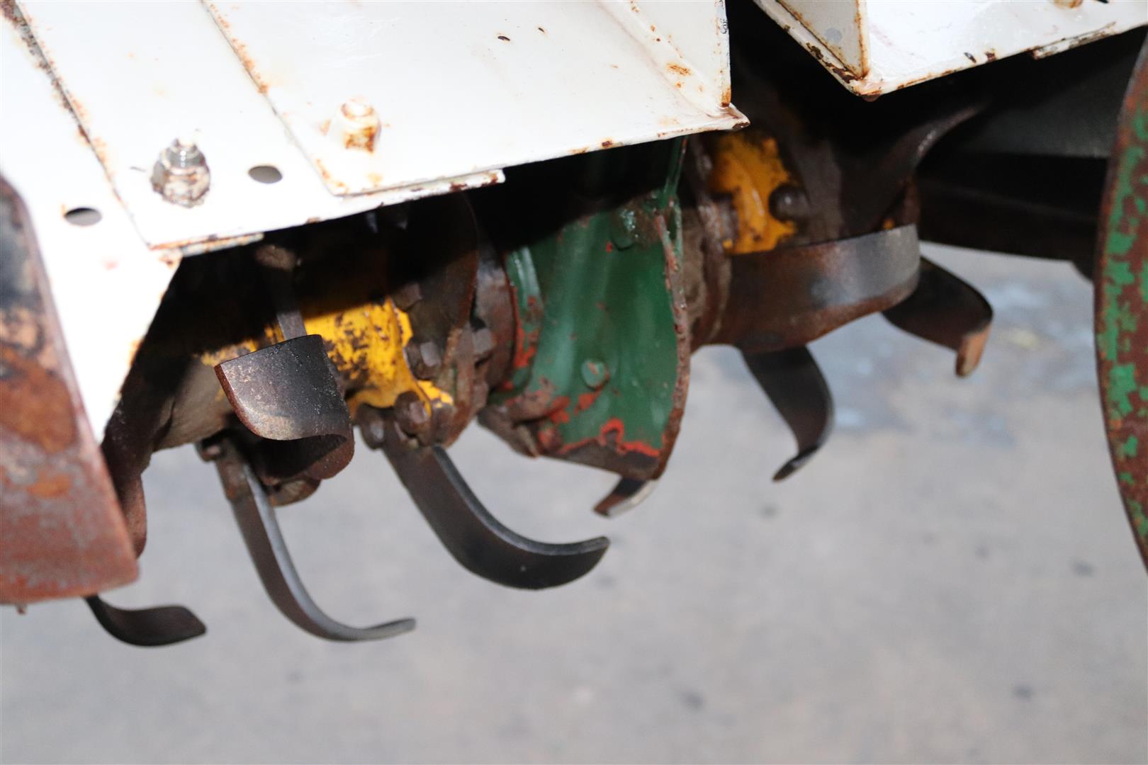 Badalini interrow rotorvator • Duijndam Machines