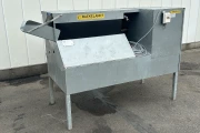 Baekelandt celeriac washer with brushes