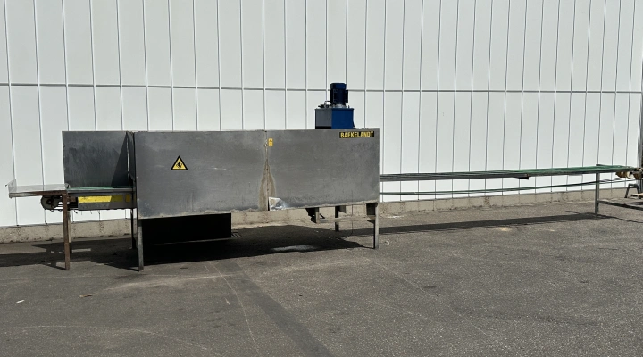 Baekelandt leek washing and peeling machine