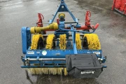 Bärtschi inter row cultivator with brushes, 4 rows 5 brushes