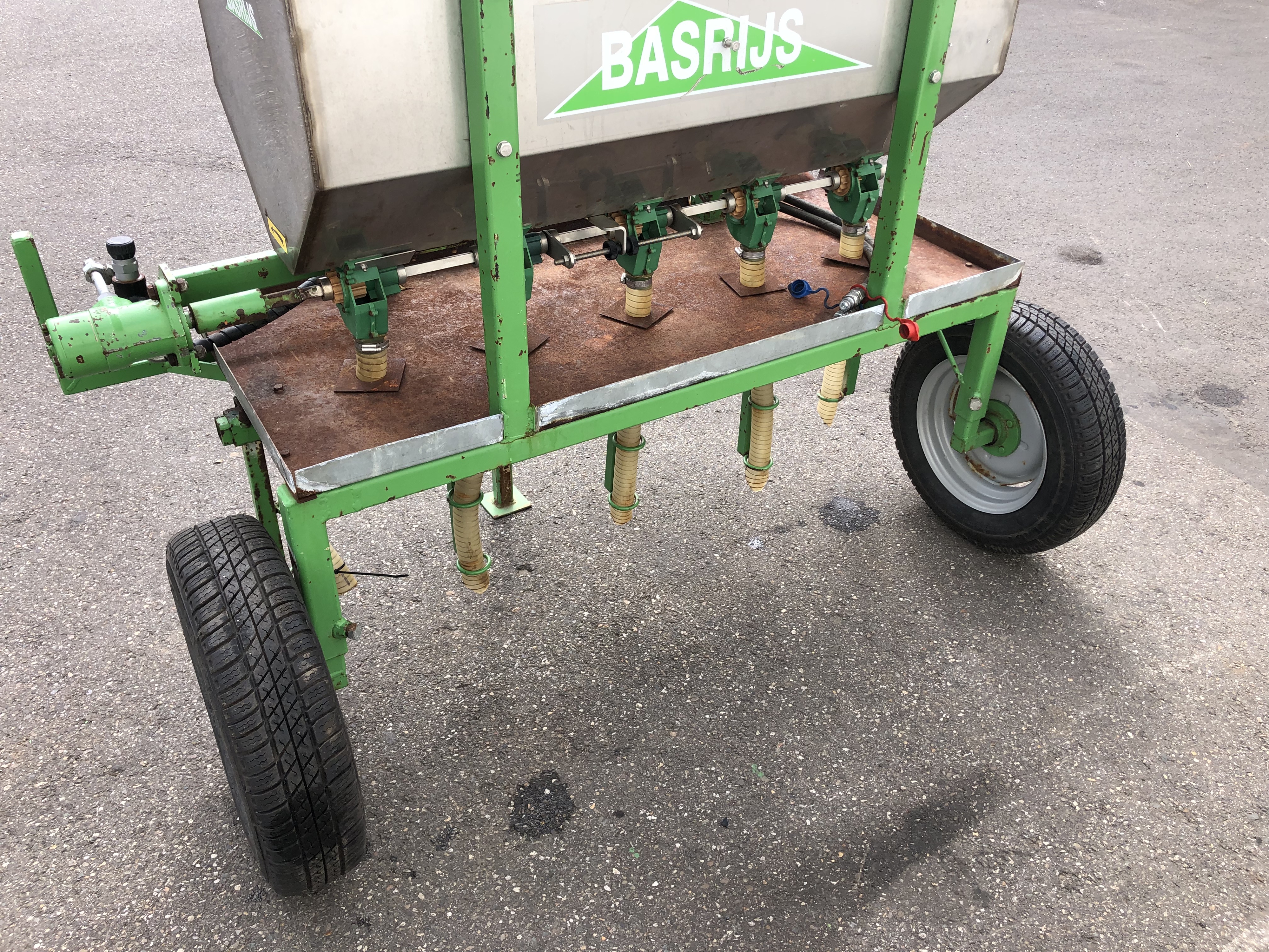 Basrijs ��������� 5 �����
