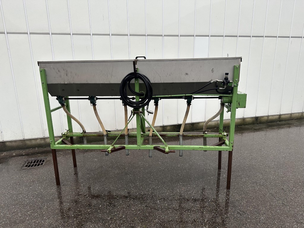 ��������� Basrijs �� 6 �����