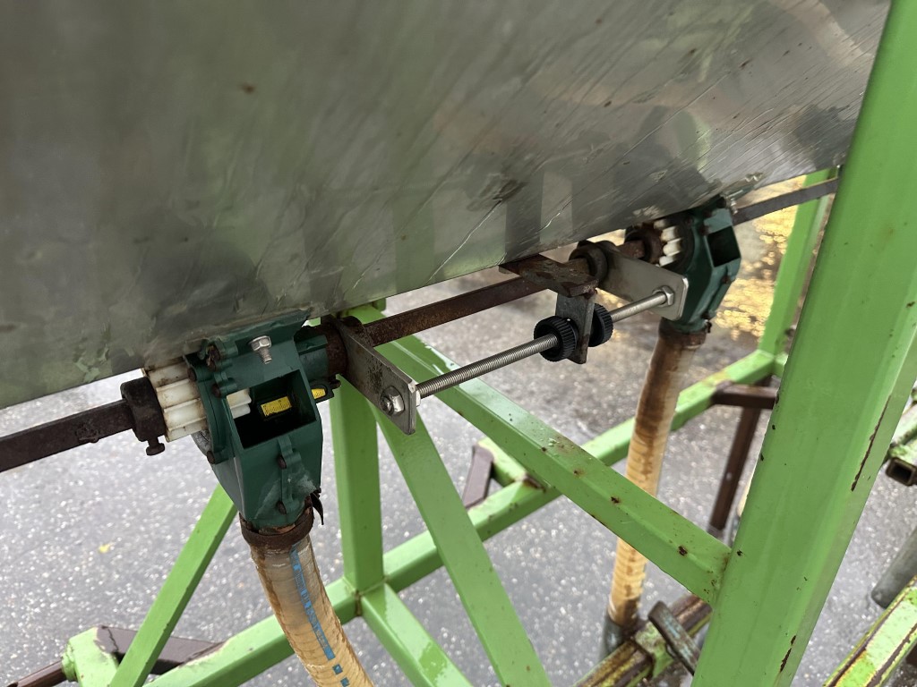 ��������� Basrijs �� 6 �����