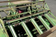 Basrijs lettuce planting machine self driven 5 rows with Honda engine