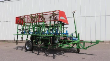 Basrijs Lochstanzmaschine für Porree 7 Reihen Mit Lemken Kreiselegge