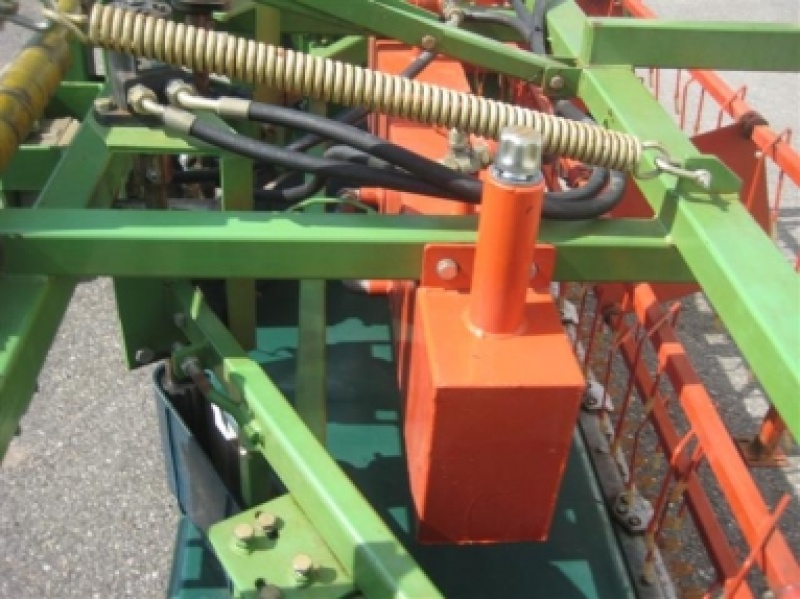 Basrijs spinach harvester • Duijndam Machines