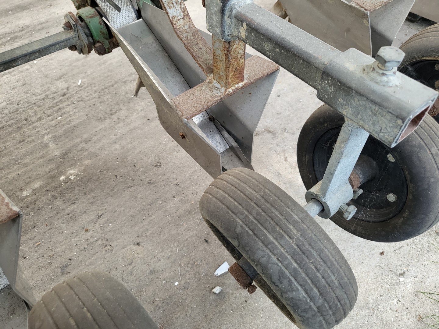 Basrijs BPP/GT140 P���������������� ������ ��� ������ 200 ��