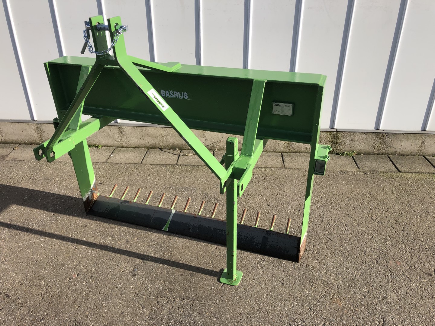 ��������� Basrijs 135 ��