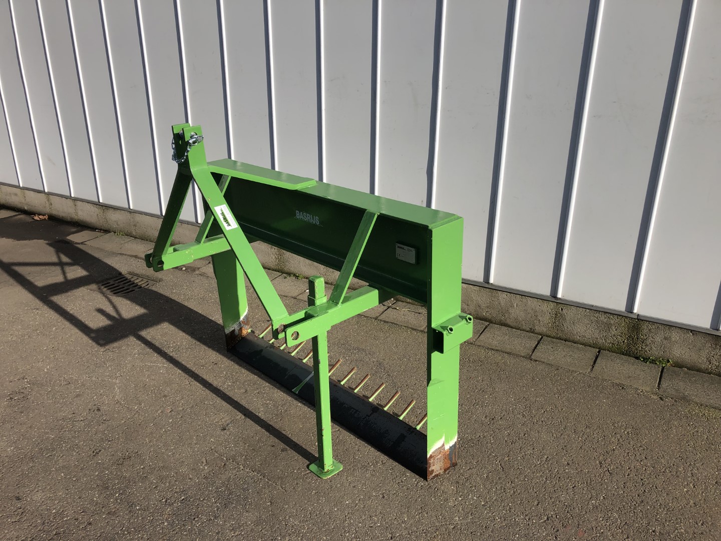 ��������� Basrijs 135 ��