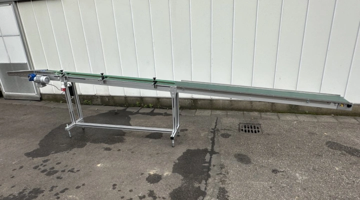 BCK conveyor 425 x 20 cm + 50 cm roller conveyor