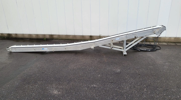 Beets harvesting conveyor