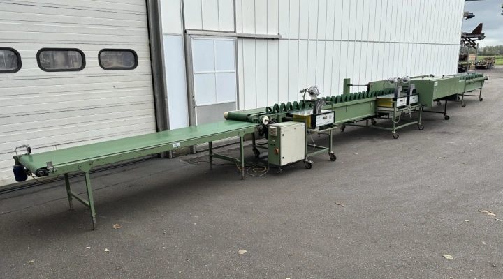 Bercomex flower processing machine with 3 binders and collection conveyor