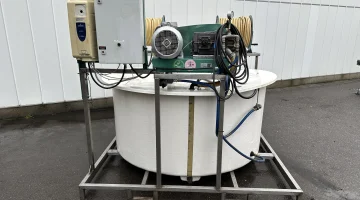 Empas 34-85-45 Permetező tartály/tartály 2 tekercssel és szivattyúval