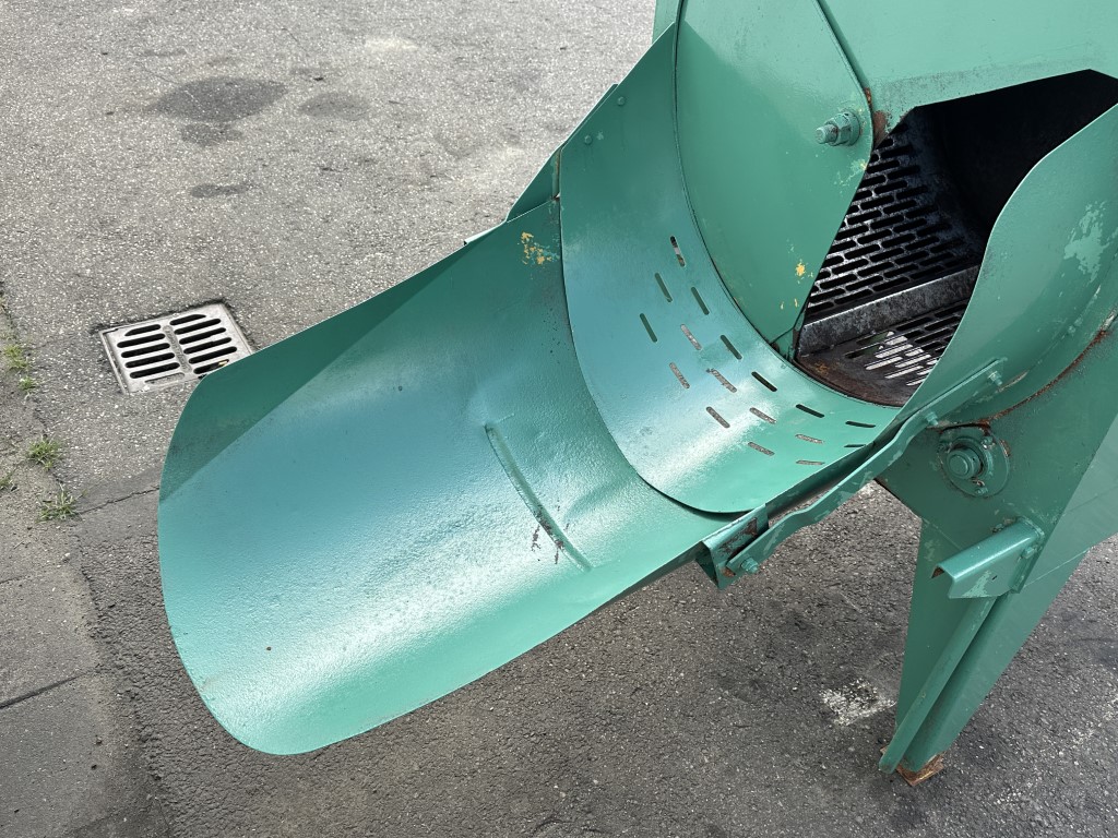 Biso ������� �����a ����������� ���� 85 � 65 ��