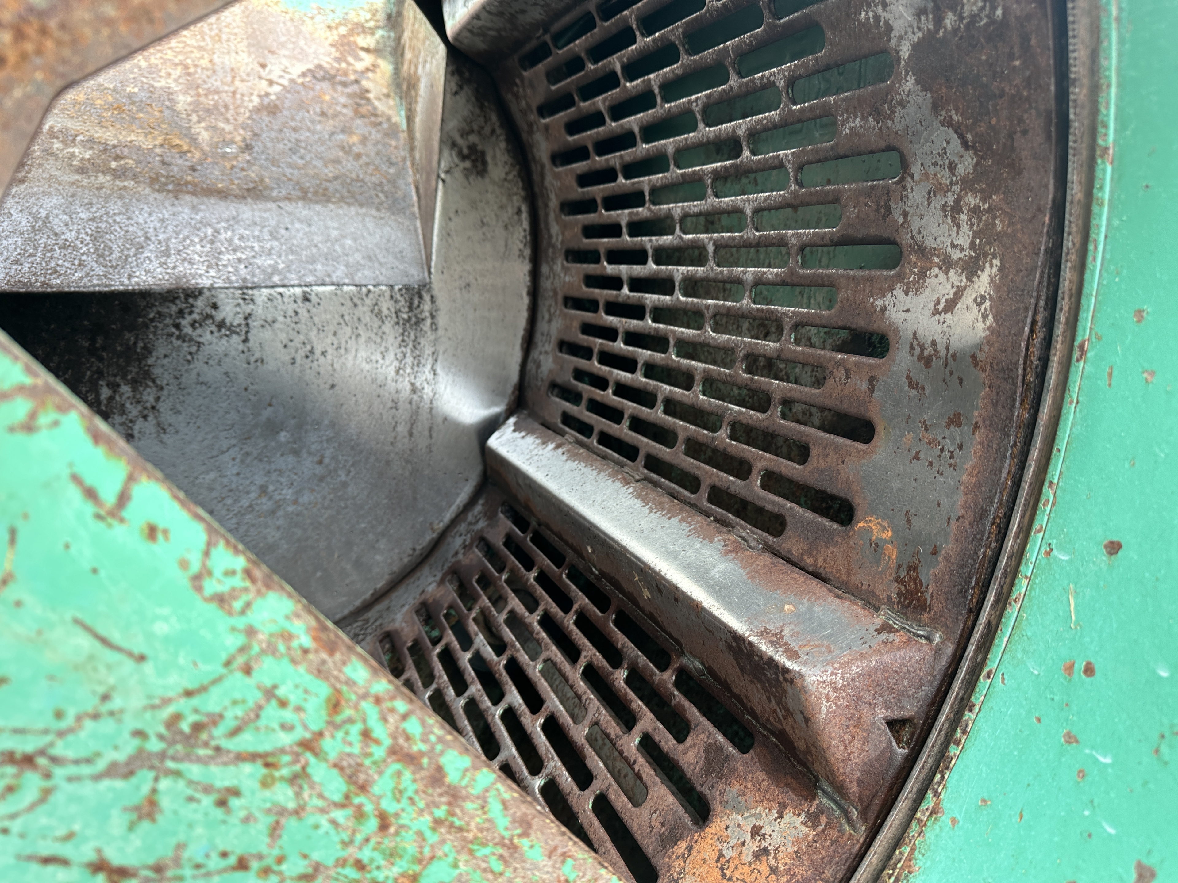 Biso ������� �����a ����������� ���� 85 � 65 ��