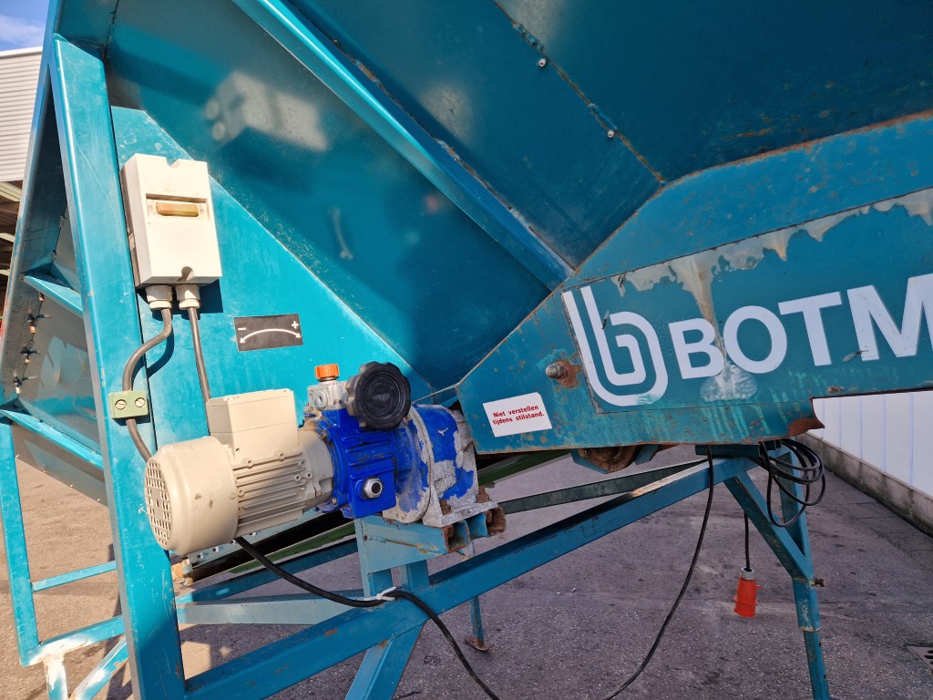 ������ Botman 300 � 80 ��