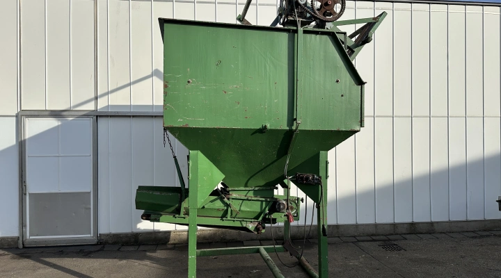 Box tipper 145 cm max with hopper