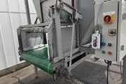 Box tipper 205 cm max with hopper and bottom conveyor