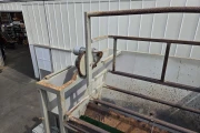 Box tipper 205 cm max with hopper and bottom conveyor