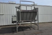 Box tipper 205 cm max with hopper and bottom conveyor