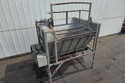 Box tipper 205 cm max with hopper and bottom conveyor