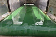 Box tipper 205 cm max with hopper and bottom conveyor