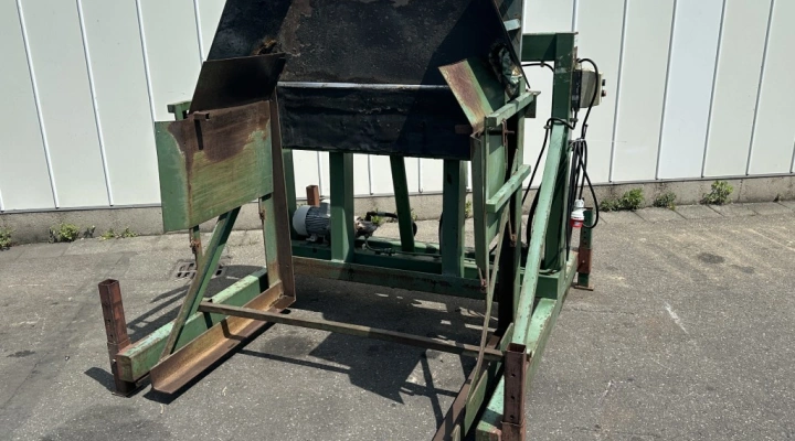 Box tipper for 120 cm max.