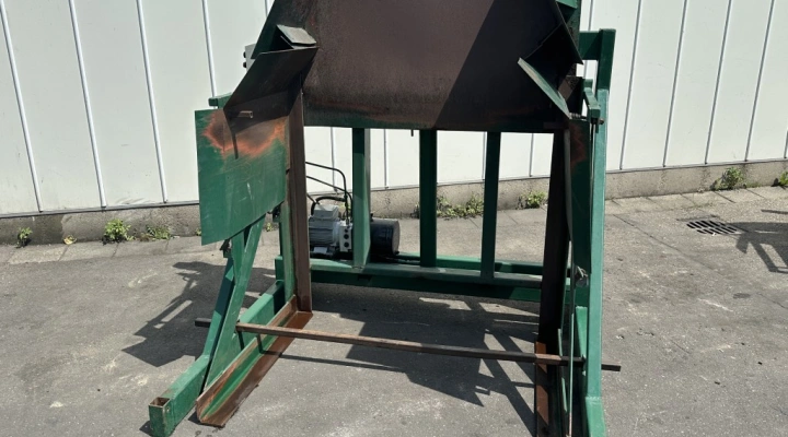 Box tipper for 120 cm max.