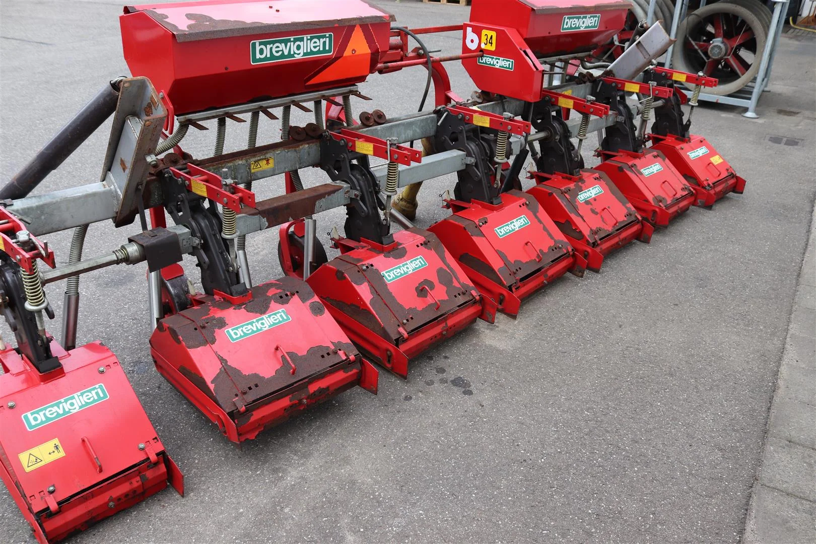 Breviglieri interrow rotavator 6 rows • Duijndam Machines