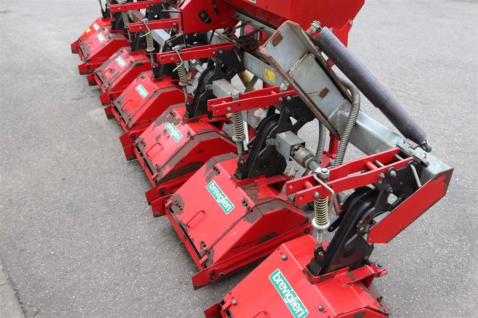 Breviglieri interrow rotavator 6 rows • Duijndam Machines