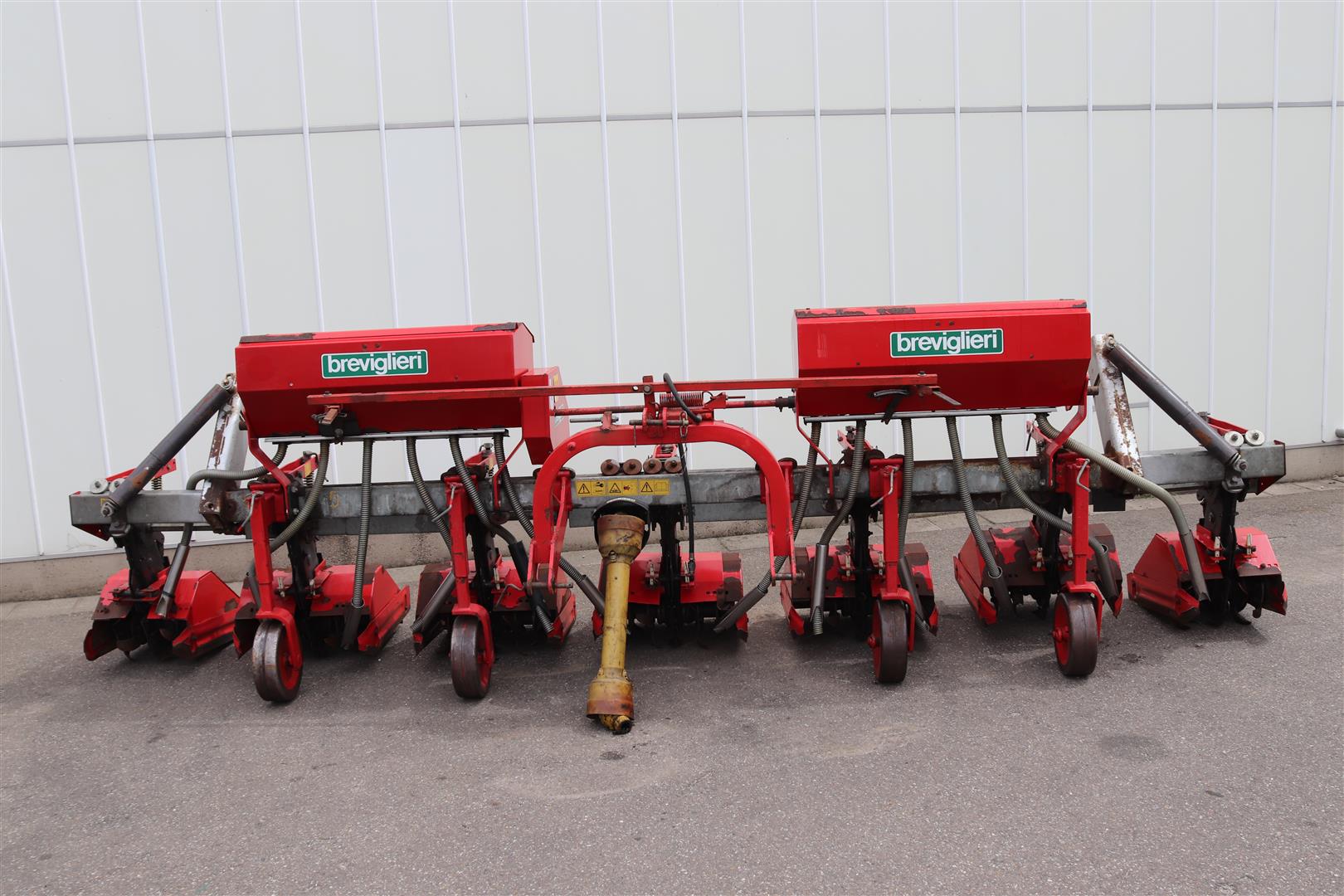 Breviglieri interrow rotavator 6 rows • Duijndam Machines