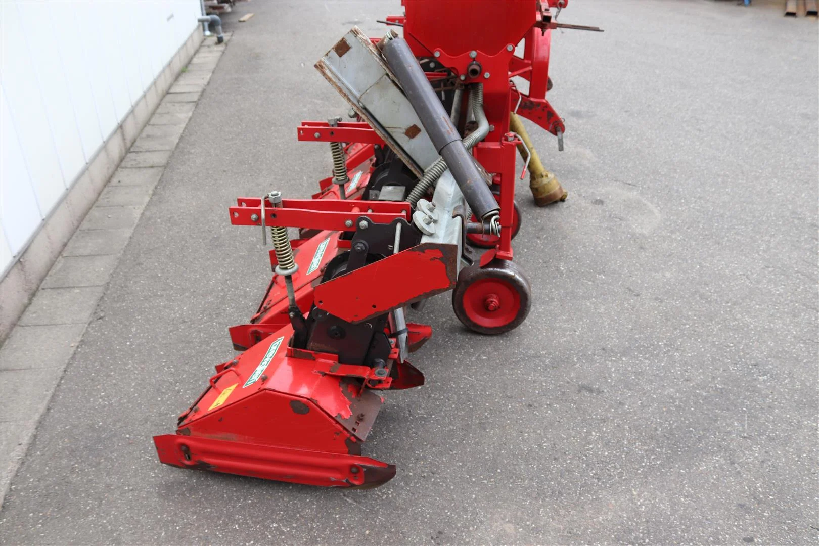 Breviglieri interrow rotavator 6 rows • Duijndam Machines
