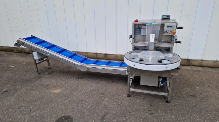 Brimapack Vepack 200-PHH flowpack for cabbage with labeling machine with printer