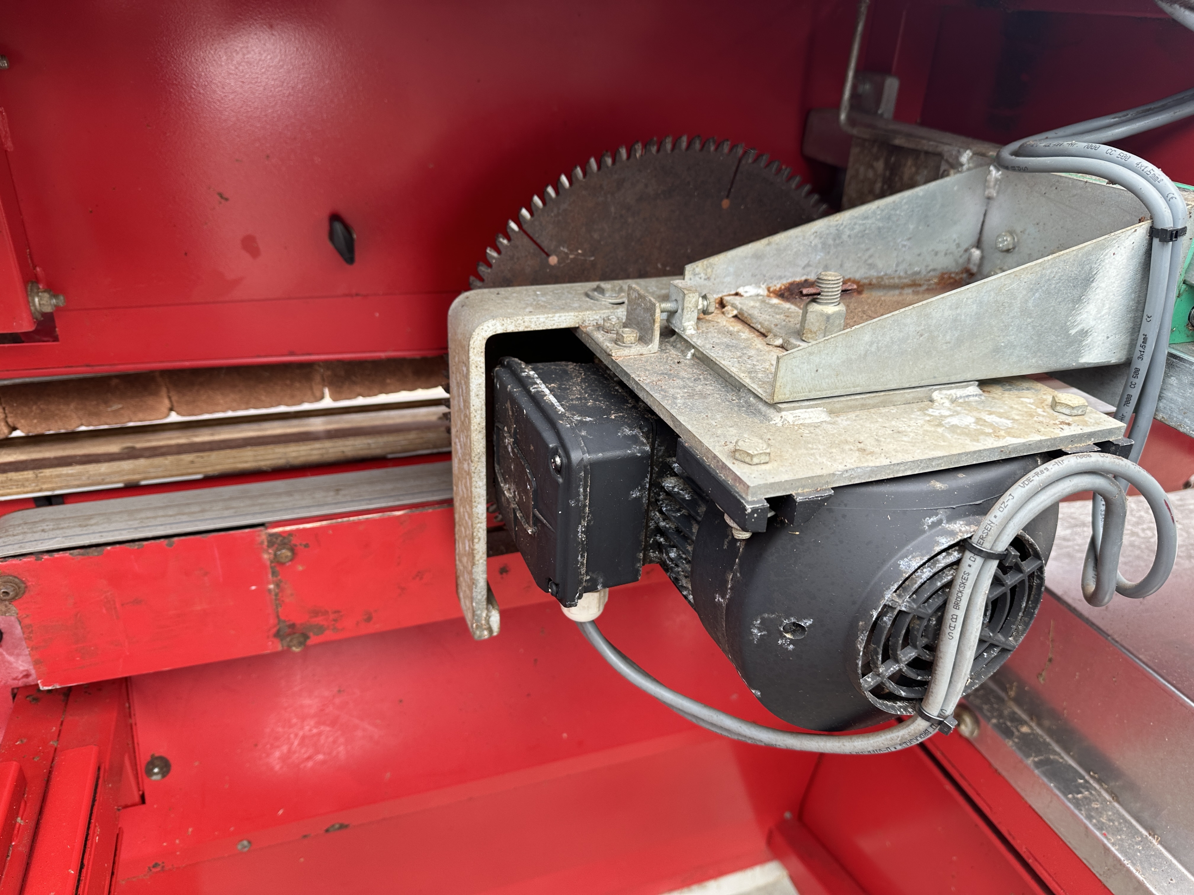 BTM T4100 ������������ ��� ��������� ��������� �������