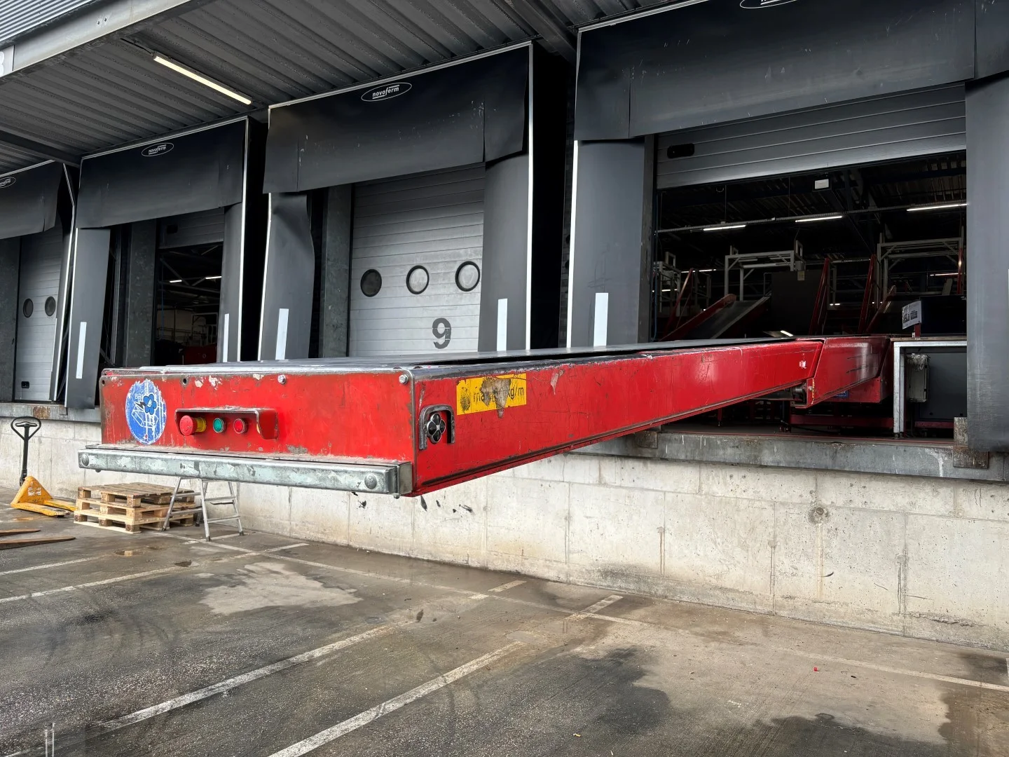 Budde conveyor telescopic conveyor for loading and unloading containers ...
