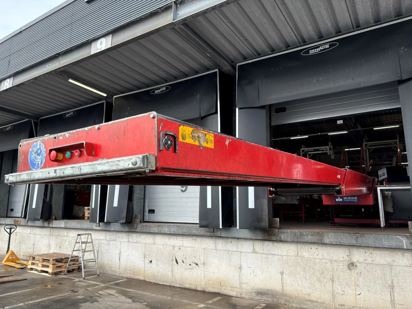 Budde conveyor telescopic conveyor for loading and unloading containers ...