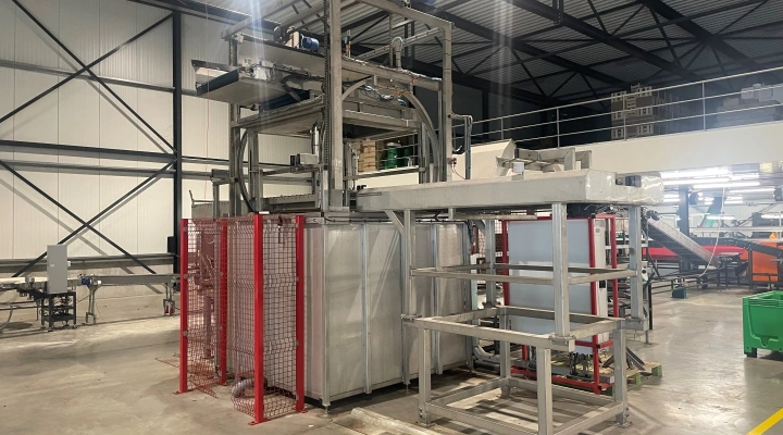 Burg water bin filler for apples and pears