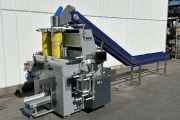 C-Pack VAS 992 vertical net packaging machine with seal and handle