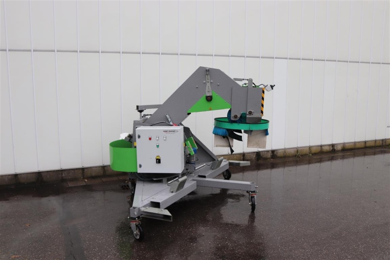 MAF RODA dry bin filler for fruit • Duijndam Machines