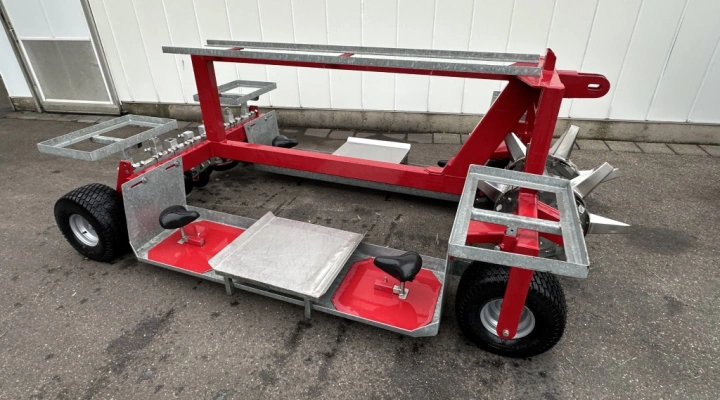 Chantrel planting machine 2 row for strawberry ridge cultivation.