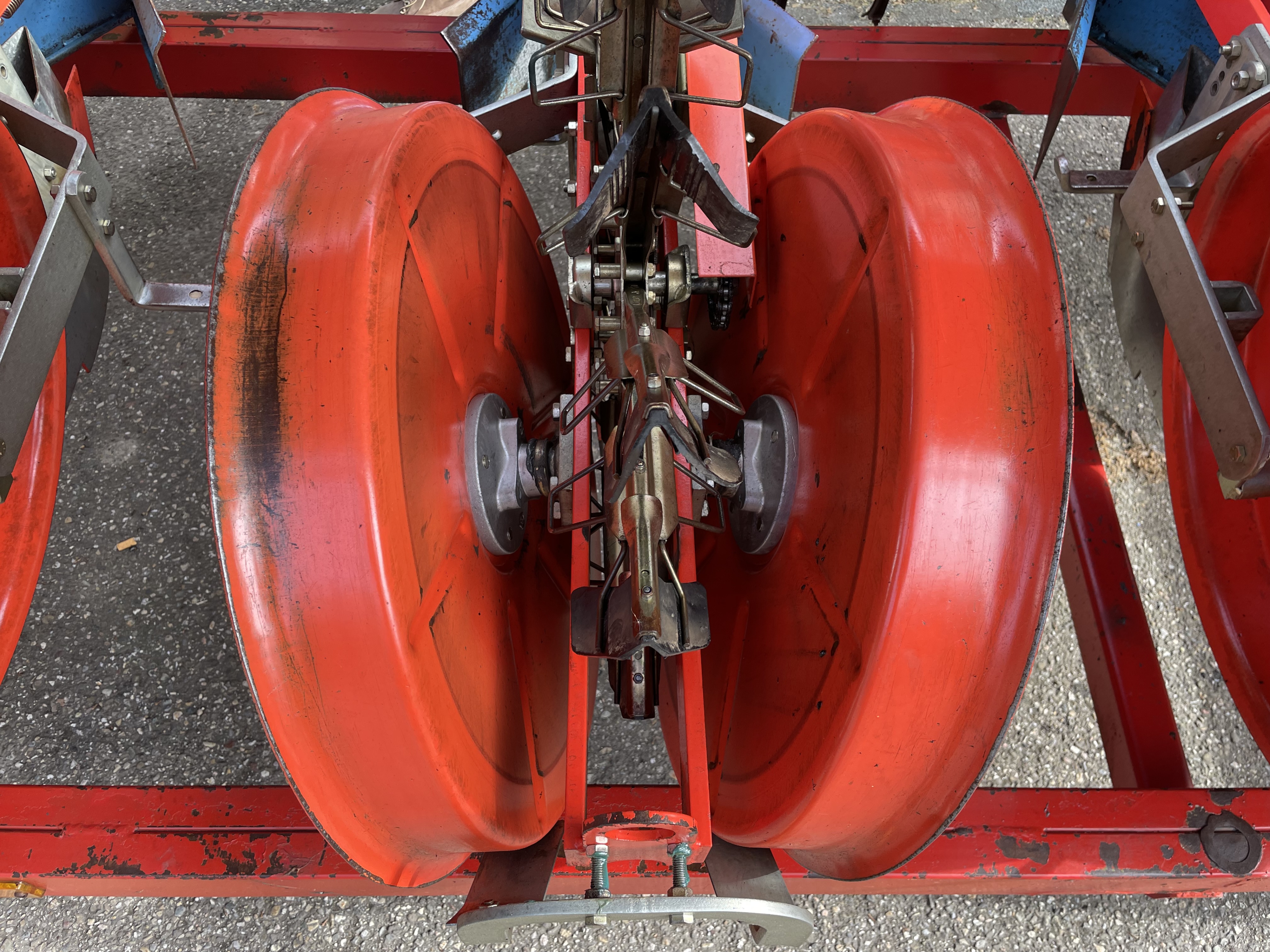 Checchi & Magli Foxdrive R14 ���������� ������