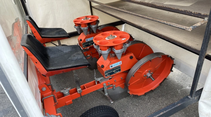 Checchi & Magli TEX carousel planting machine 2 rows