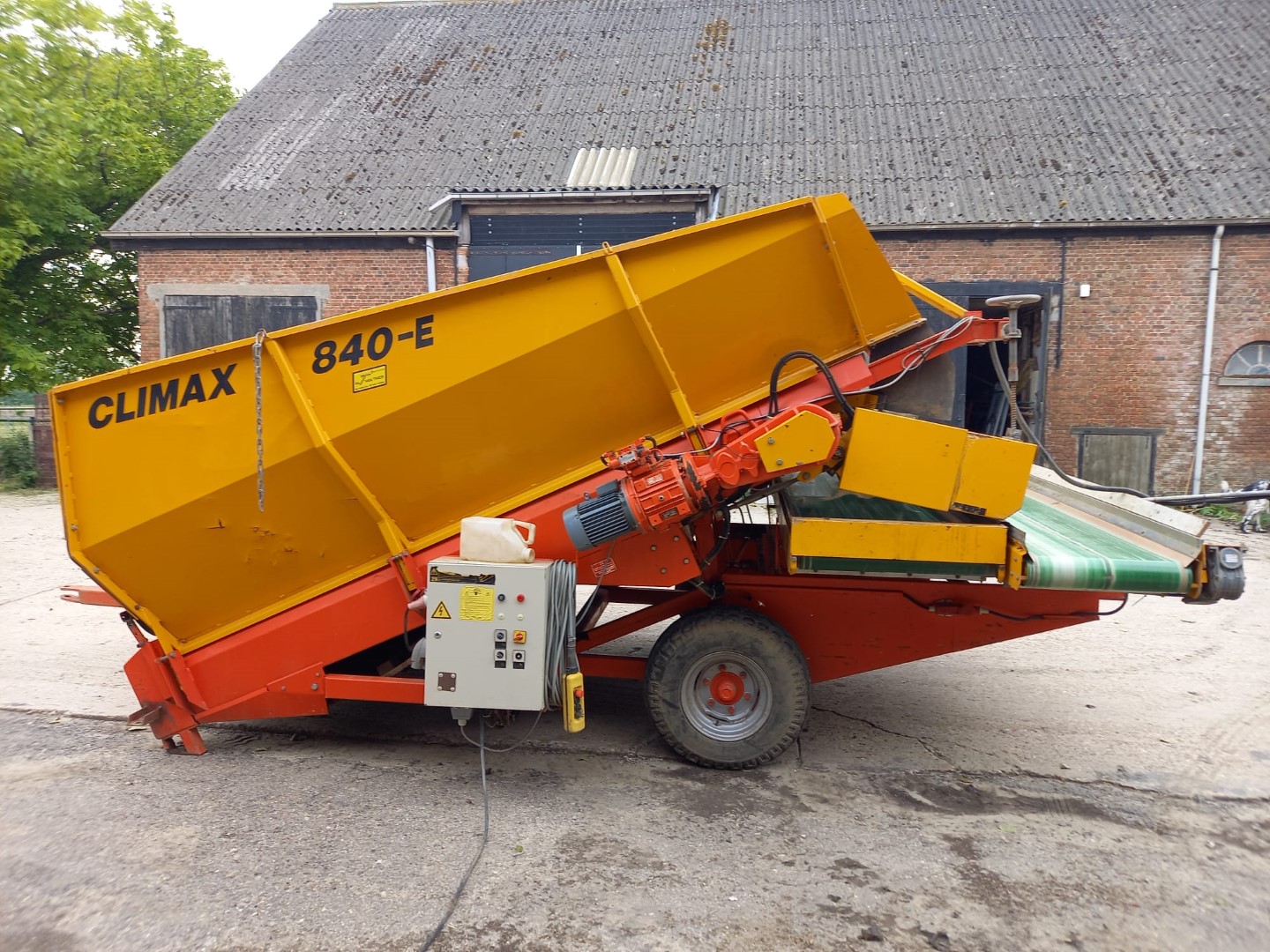 �������� ������ Climax 840 E � ��������� �����������