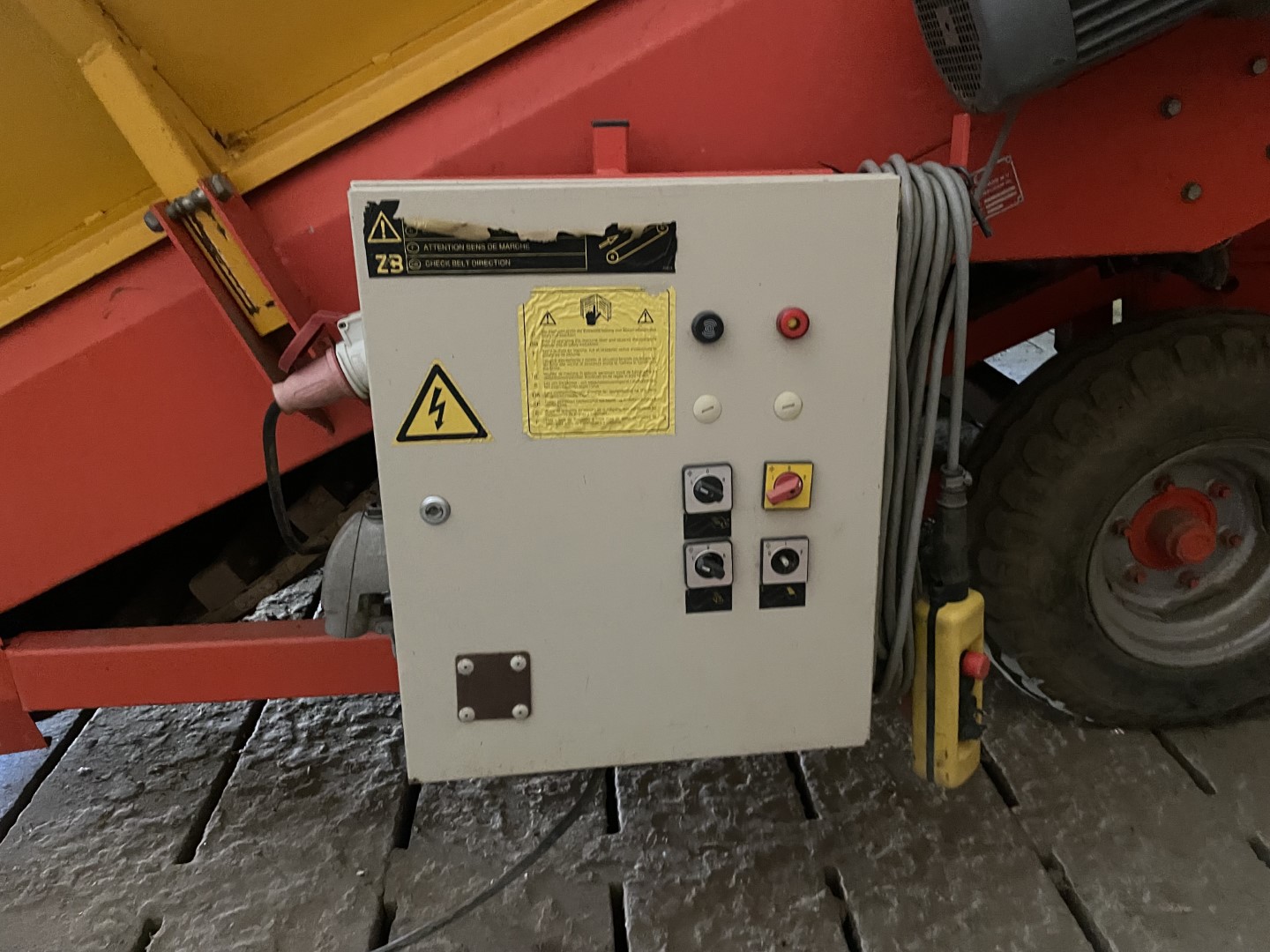�������� ������ Climax 840 E � ��������� �����������